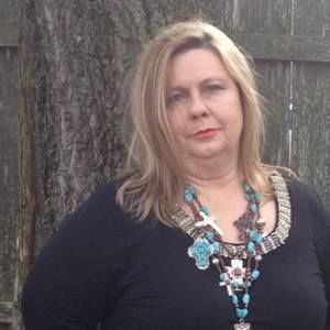 Meet your Posher, Debra